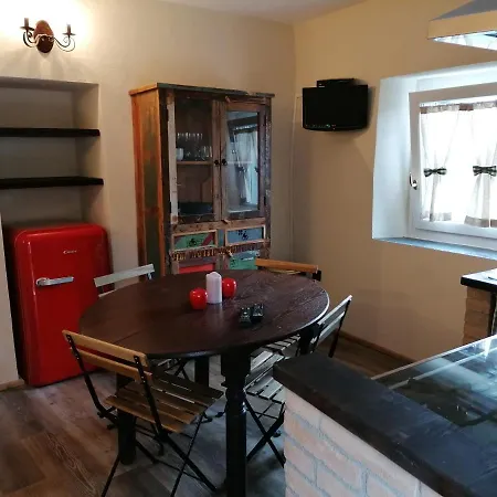 Casina Matilde * Varese Ligure